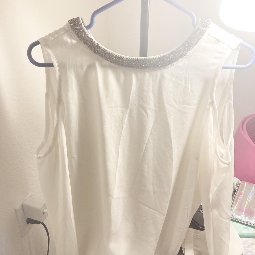 Shirt - Picture 3 of 4